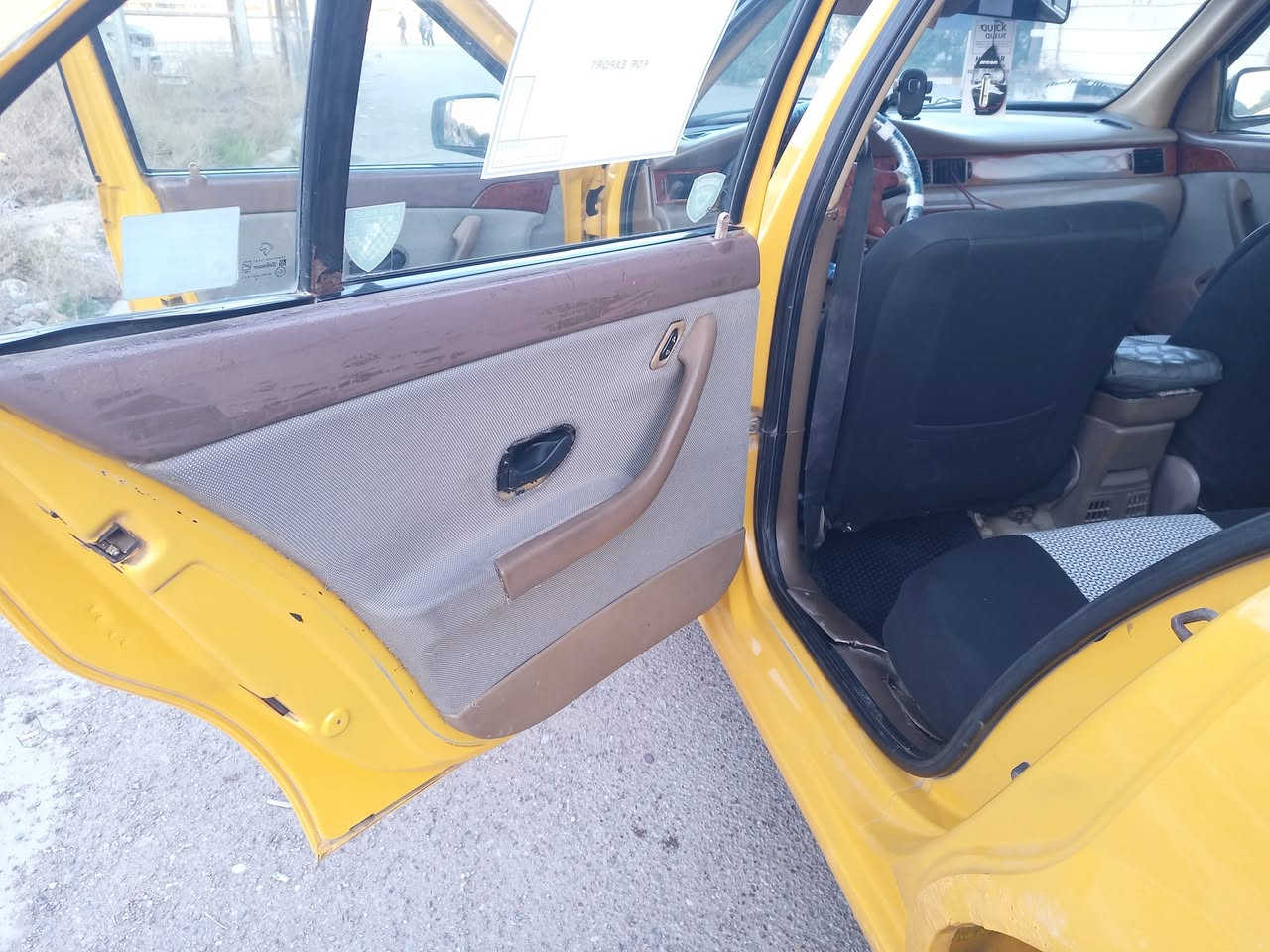 سمند موديل ١٠ سياره جاهزه بمعنه الكلمه محرك لاصرف ولاتبخير صدر أمامي وخلفي جديد تخم تاير جديد تبريد ثلج دوشمه عام رقم جديد دولي بغداد مابيهه اي ضربه وتبديل ففط صبغ بلباب وره السايق مكان السياره بغداد السعر ٣٣ وبيهه مجال قليل ***********
