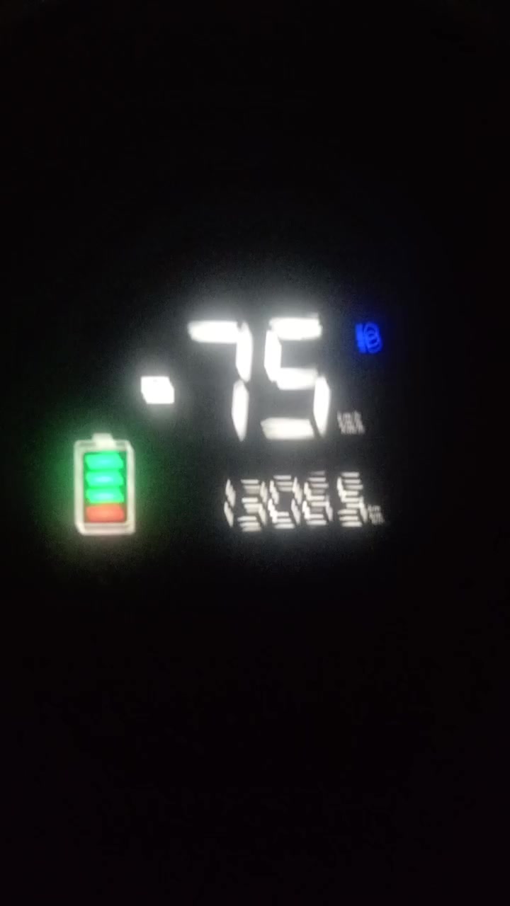 سلام عليكم 
درجة شحن فول 
6بطاريات جدد اصلي
موديل 2025 
سرعه 80تنطيك 70حقيقي
نضام سبورت شحن سريع 
سعره450وبي مجال


**إذا كنت صاحب هذا الإعلان وتريد حذفه لأي سبب، رجاءا أرسل رسالة إلى الدعم الفني**