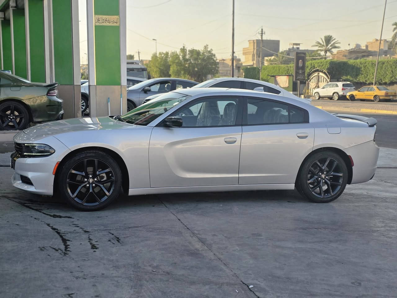 لون  سلفر  

الموديل :2023  . (امريكي) .

  لاست كول اخر اصدار 

المحرك : V6.  3.6L

السياره فقط جاملغ ايمن بارد والباب الايمن 

مرقم اربيل كامل بسمي تحويل ثاني يوم 

المواصفات

* مقاعد رياضية من الشاموا الأسود

* المصابيح الأمامية مع LED .

* حساسات خلفية. 

* شاشه مع نظام ملاحة نفكيشن GPS . 

* سستم صوت الپاين . 

* المقاعد الأمامية كهربائية . 

* تشغيل عن بعد .

* محدد سرعة . 

* تلفون بلوتوث . 

* كاميرا خلفية .

* مرايا متحسسة للاضاءة العالية .

* دخول ذكي (بصمة) 

الاستفسار : ***********

العنوان: بغداد

