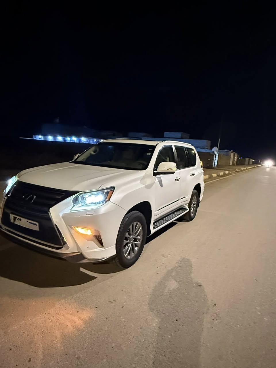 سلام عليكم 

برادو لكزس 2015 جديده

ماشيه 164 ألف

فول مواصفات

بصمه 

فتحه 

كشنات جلد 

كشنات كهرباء حته كشنات الجنطه كهرباء 

كشن خزن ميموري 

ستيرين كهرباء

كشنات تدفئه تبريد الخلفية والامامية

تحكمات فول 

٤ كامرات

رادارات انامي وجانبي

توقف ذاتي مع قيادة ذاتيه 

ثلاجه 

3 شاشات 

فور ويل 

مكينه ٨سلندر 4600 نفس مكينة الاندكروز 

مكفولة كفاله عامة من الصبغ والتبديل 

سعر 345$وبيه مجال   

***********
