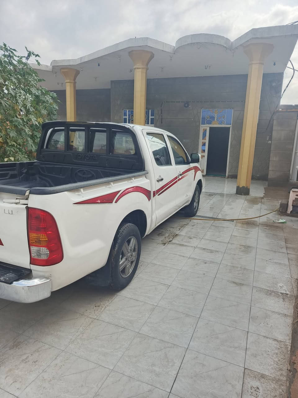 فلانزه مديل ٢٠٠٦ سعودي أصل خطه بلاد رقم ميسان الإنكليزي لل٣٠ باسمه كفاله عامه و السونار مرفق تخم تاير حداده كشرته كلش حلوه العنوان البصرة الهوير *********** السعر ١٣٣
