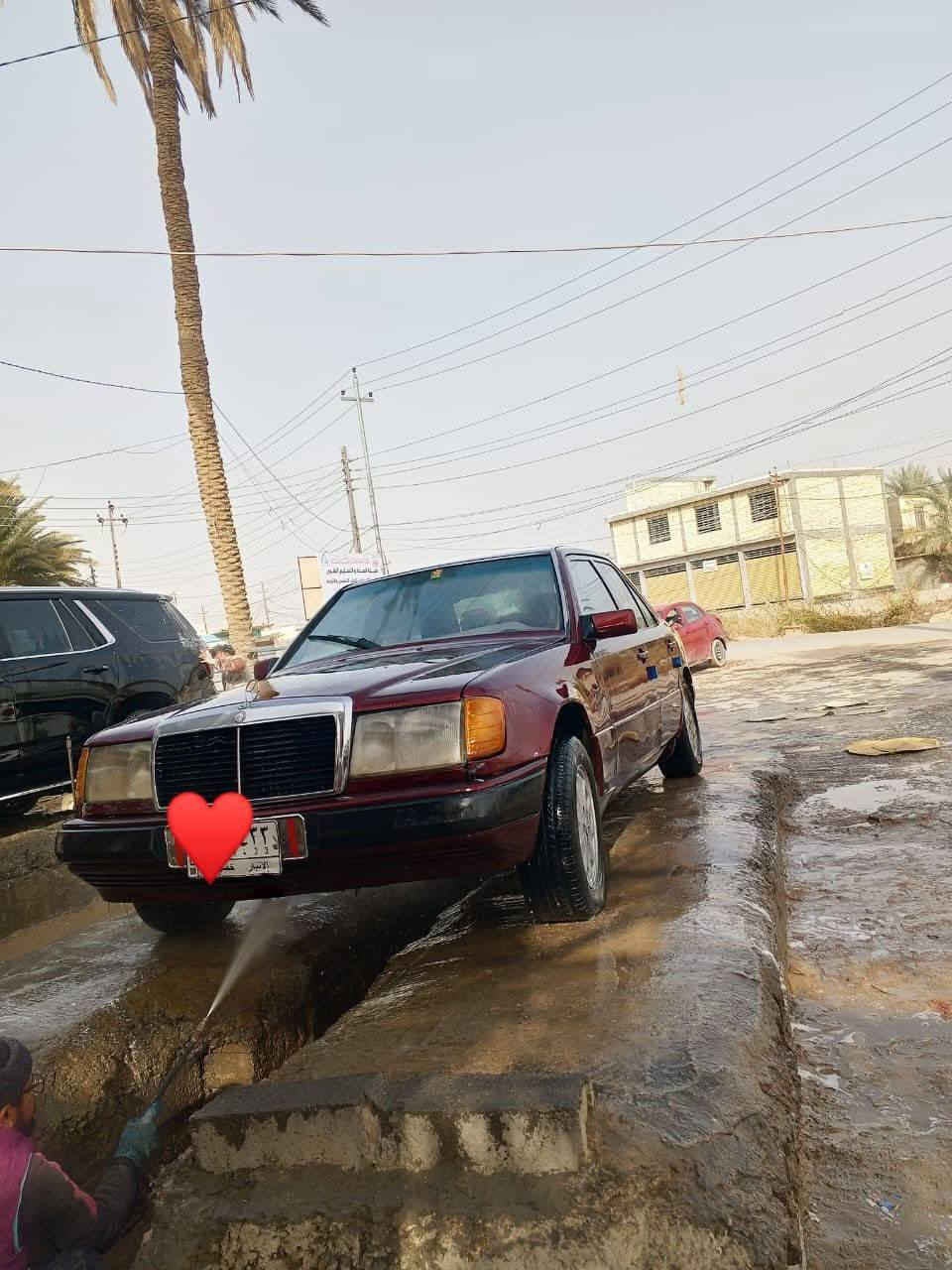 السلام عليكم مارسدس للبيع گير ومگينه كفاله مگينه 3000رقم انبار يريد مداور يريد وگاله السعر 32مستعجل عل بيعتها مكاني كربلاء ***********
