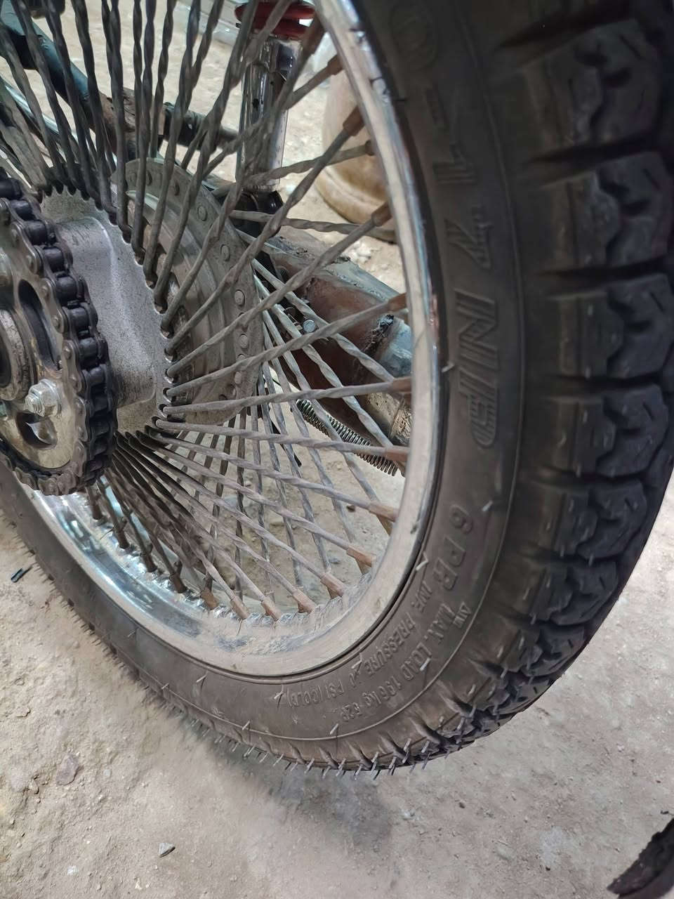 سلام عليكم ورحمة ايراني للبيع كلك كلك
بيها بليته اكفلها الك من كلشي ونضيفه جدا وكلشي شغال بيها تواير جدد
وخير من لله سعرها 350 وبيها مجال بسيط كلش
*********** مكانها الرفاعي
