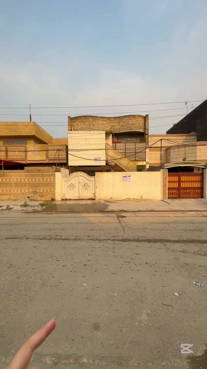 تم تنزيل@ سعر العقار بسبب ضروف البلد

عقار للبيع طابو صرف 

العنوان : منطقة الامين الثانية قرب فلكة الحدادين الشارع العريض

 المساحة ١٥٠ متر واجه ٧.٥ نزال ٢٠ 

بناء جديد البيت يرادلة بس واجهة تغليف 

للاستفسار ***********
