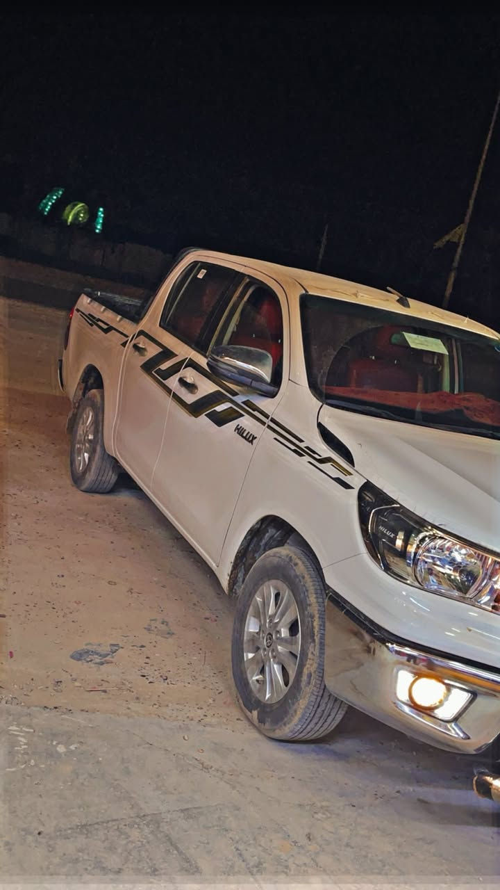 ســـلام عليكم 🙋‍♂️
بيكم هايلوكس 2025 زيرو ماشيه 6000
سياره كفاله عامه ماعده شبر بارد فقط 
بعدها بحاله لوكالة رقم بابل بسمي شخصيا تحويل ثاني يوم 
كويتي الساير باب الأول تبريد قطعتين لمس  سياره فول موصفات السعر 298💵 وبيها مجال 
مكاني بابل الحله مركز مدينه 
لاستفسار ***********
