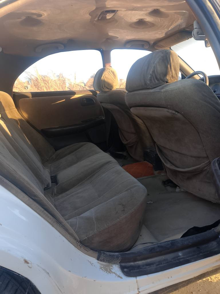 تيوتا شيزر موديل 1993 مكفوله من الكص ونقل جثه تبريد تدفئه شغال كهربائيات شغاله سياره ماتصرف عليها ربع مكينه وكير بلاد مكان سياره نجف *********** السعر 55 وبيها مجال
