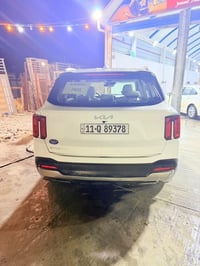 سورنتو موديل ٢٥ خليجي ماشيه ٢٠ الف للاتصال ٠٧٨٠٣٢١٣٠٤٢