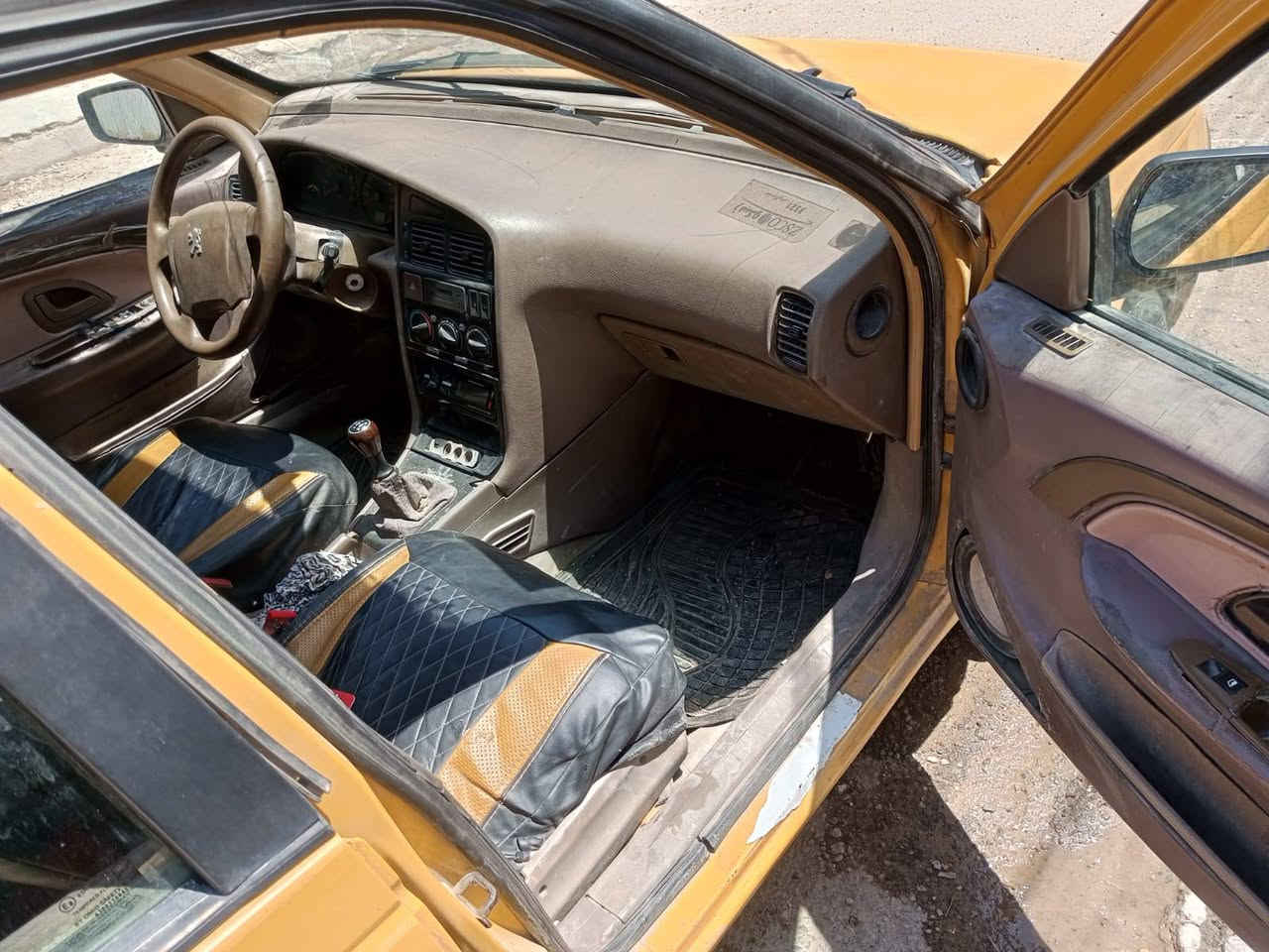 سلام عليكم بيجو لميس موديل 13 سياره مكينه وكير بل كارتون اكلج جديد كهربياته كله شغاله سياره مال شغل الله شاهد علا باب الله رقم الماني سنويه عضم صاحبه ابو سنويه موجود بس عليه هيه وكرامه ماعرف شكد ابيع أهل موجود لا دكلي شكدعليه ولا ابد واقع حال ابيع السعر 15ورقه مكاني بغداد الزعفرانية وهذا رقمي *********** رقم سياره بغداد

