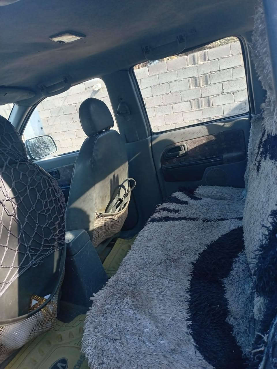 لوف اللبيع موديل 2005 محرك بيه تنقيص مال مزاد تترقم بغداد معامله جاهزه السعر 40 بيه مجال مكان عامريه الفلوجه***********
