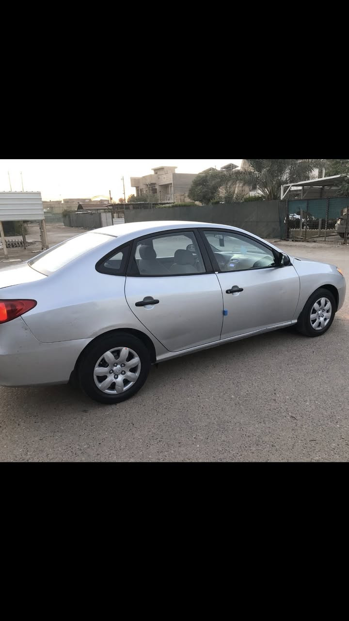 السلام عليكم النترا موديل 2009 السياره مكفوله من الضربه صبغ قليل بل باب سايق محرك 1600 دكشن عالي بسمي سياره سعر ١٠٧ رقمي *********** سياره بي جراد بل قماره
