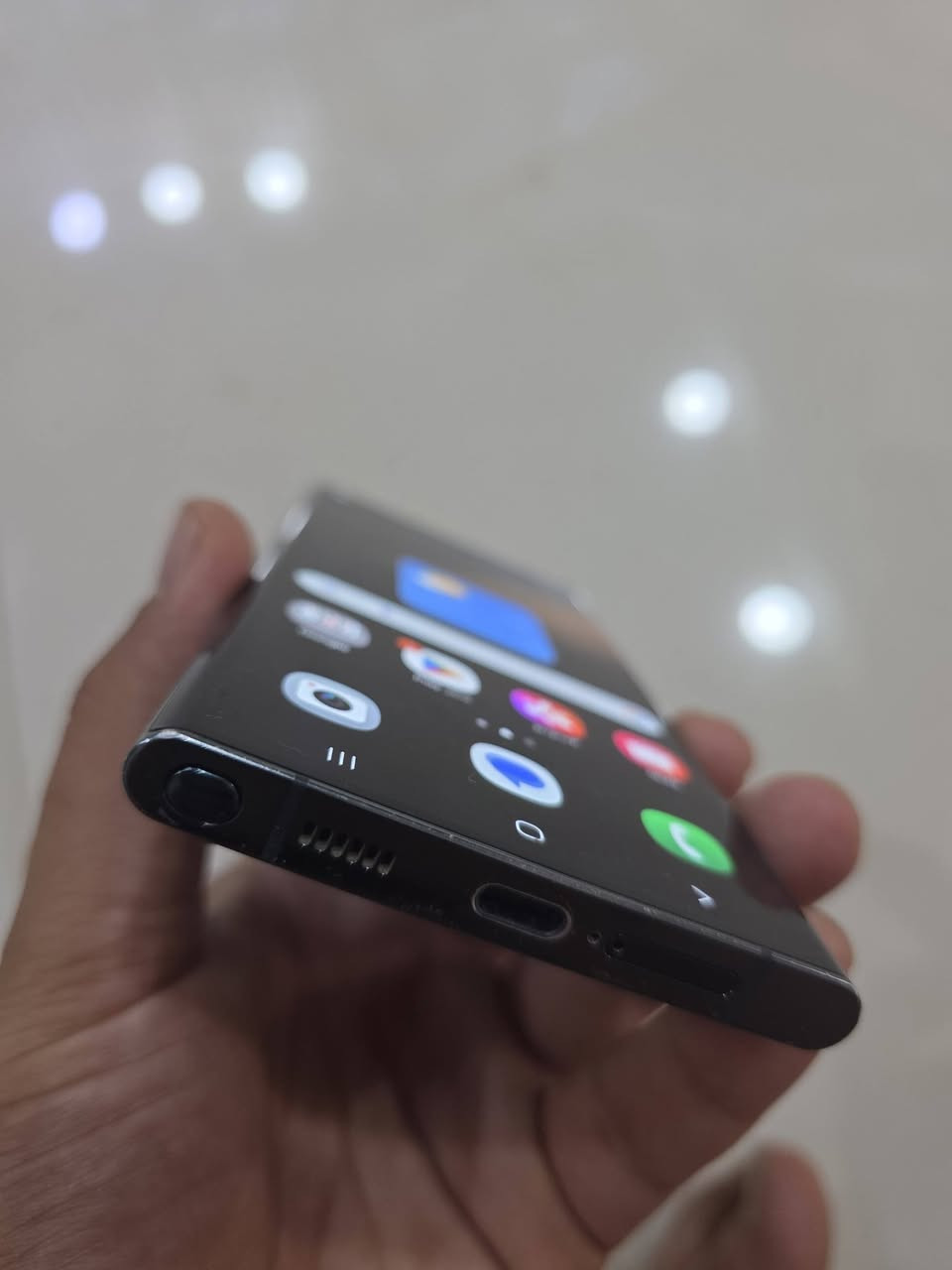 370 الف بلاش🔥 S22 ultra  (ذاكره٢٥٦) وكاله
كارتون وكيبل شحن 
 فقط كسر بسيط بالشاشه شغاله 100٪ ومامثر على المس /مكلف بلنشر للحجز على الخاص
العنون بصرة / التواصل على الخاص او اتصال ***********
