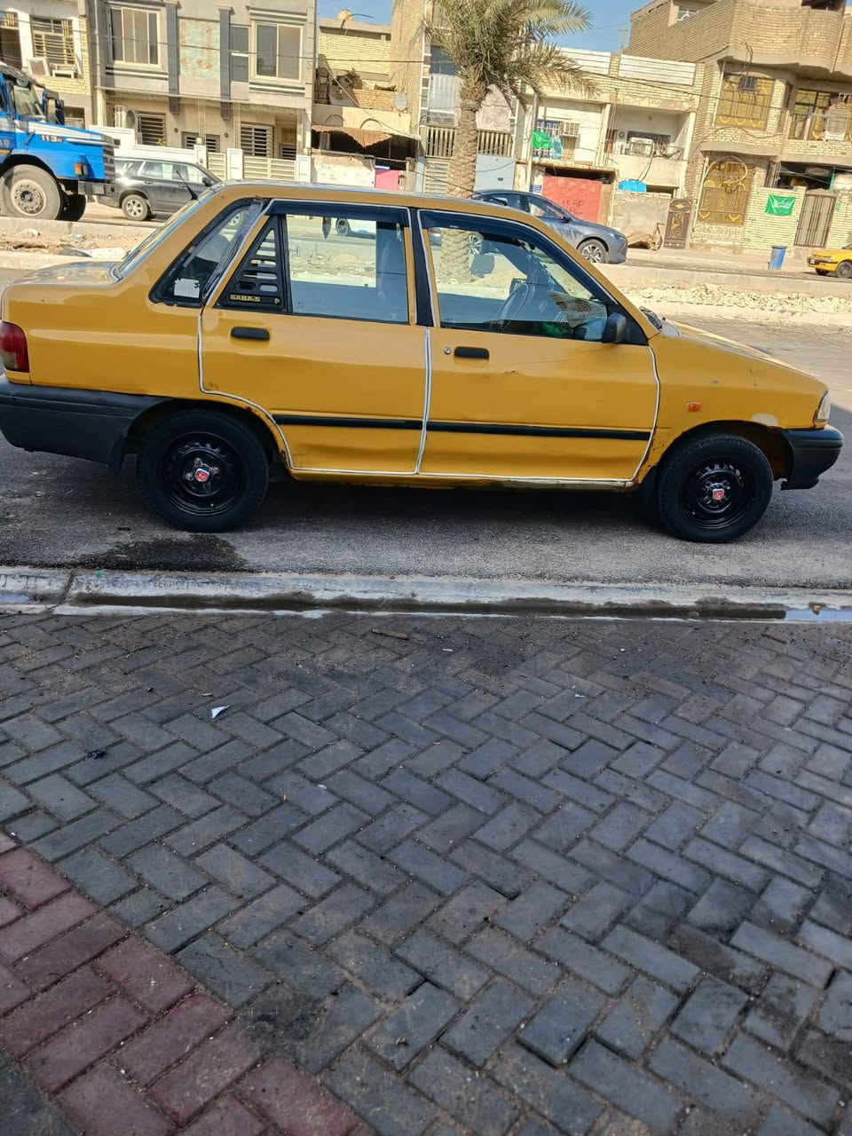 السلام عليكم سايبة مديل١٣
كير ومكينه نظيفات شواصي بلاديات نظيفات كهربائيات شغاله 
صدرها نظيف تحويل مباشر 
سعر ٢٣وبيها مجال 
رقم الموبايل 
***********
