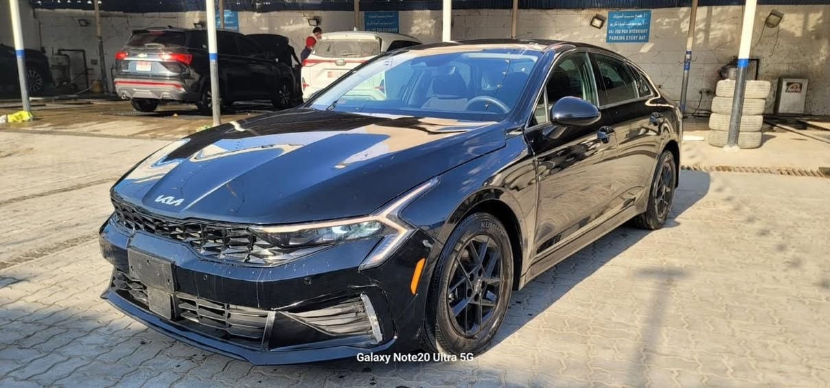 المهيمن لتجارة السيارات بإدارة المهندس سلام ربيع الغزي 
نوع السيارة: كيا كي فايف k5 LXS مصلح بدون كمرك ب139
الموديل : 2025
حجم المحرك:  2.5
 الضرر : صبغ قطعه وحده جاملغ فقط
للأستفسار :
***********
قسم المزاد متوفر واتساب 
https://chat.whatsapp.com/EjN99lklvszHKKEmF0UnR7?mode=gi_t
‏سرعة في الشحن واسعار تنافسية في النقل
‌‎يتوفر لدينا نقل على جميع موانئ ومنافذ العراق 
‌‎تخليص وايصال السيارة الى جميع المحافظات
#mohammed
