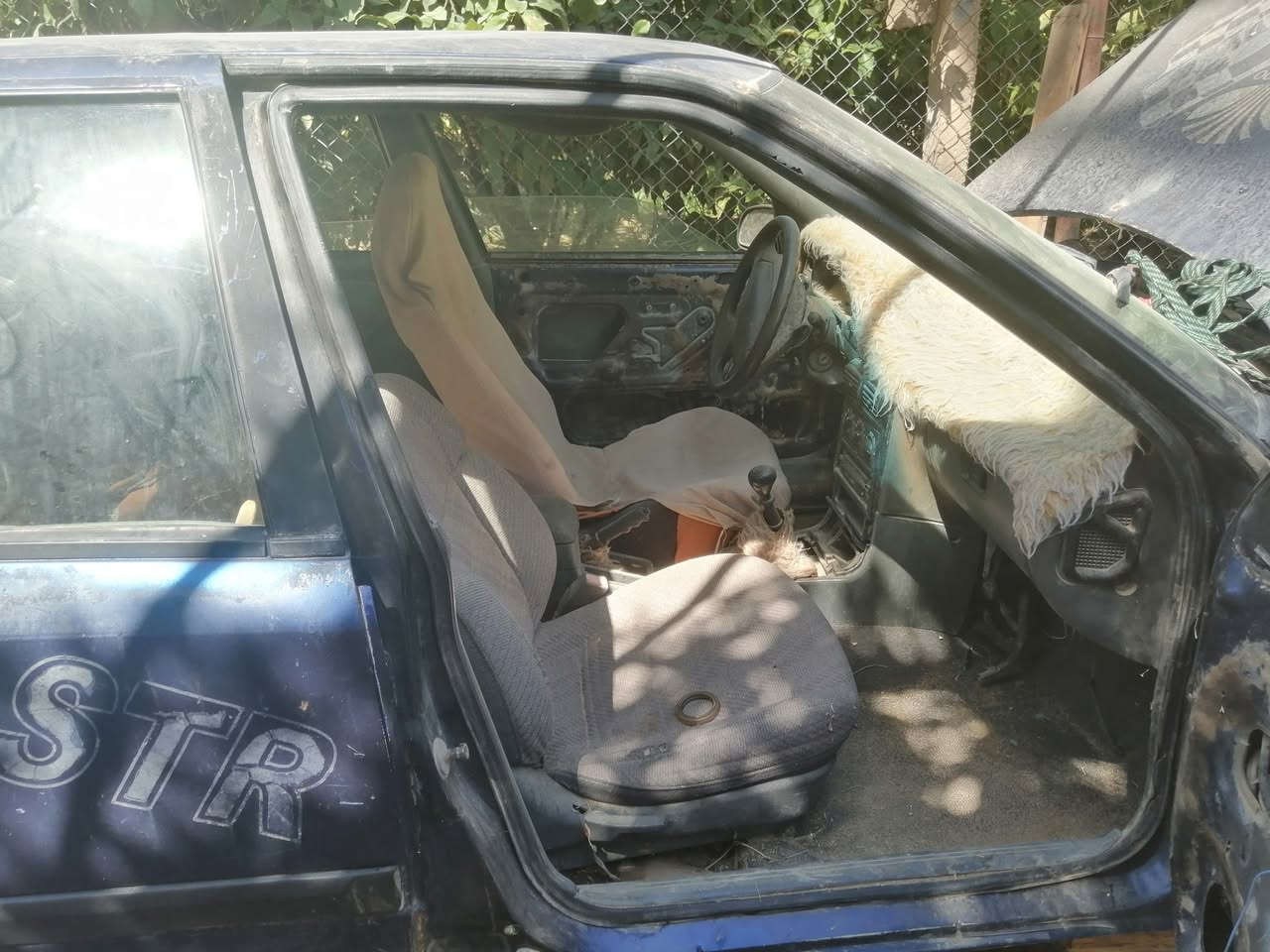 اسبرو فحص انبار  اوراق كمرك كاملة بس سنوية ماكو ابيع كوم حديد المكان الانبار
***********
