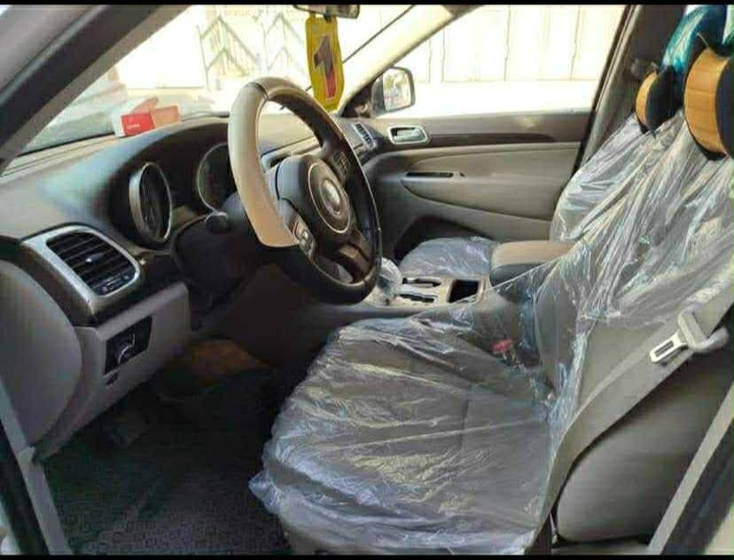 بةناوي خواي كةورة 
جيب لاريدؤ ٢٠١١ 
مواسةفات خليجي دةبل ئةكسل  بةسمة و دركا بةسمة ئيكؤ ناو كريمي بئ بؤياخ بئ دةعم زؤر جوان و نمونة و بئ مةسرةفة سةنةوي تا ٢٠٣٠ تازةية بةناو خؤمانةوةية  
مةكينة و كير و دةبل ئةكسلي بةشةرت زؤر تندوو تؤلة مالي دؤستة سعري ١٧٠ و كةميك مةجال 
***********
*********** السليمانية, العراق
