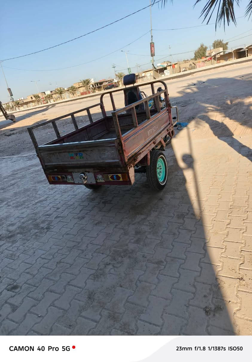 السلام عليكم شباب
ستوته للبيع مديل 2015 اوراق 
وكيلها عقيل ربيعي 
تعمير جديد محرك25 مكفول واكسن 25 تايرات جدد 
كهربائات كامله 
مكاني نجف شارع كربلاء عمود 122 
سعر خاص وهذا رقمي ***********
