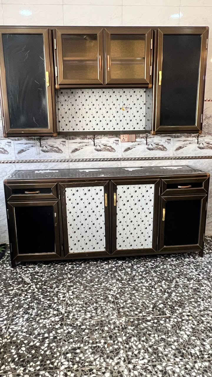 طباخ سعره 65
كاونتر نضيف سعره 100
كراسي ب 20
مكاني ابو غريب النصر و السلام بي ***********
