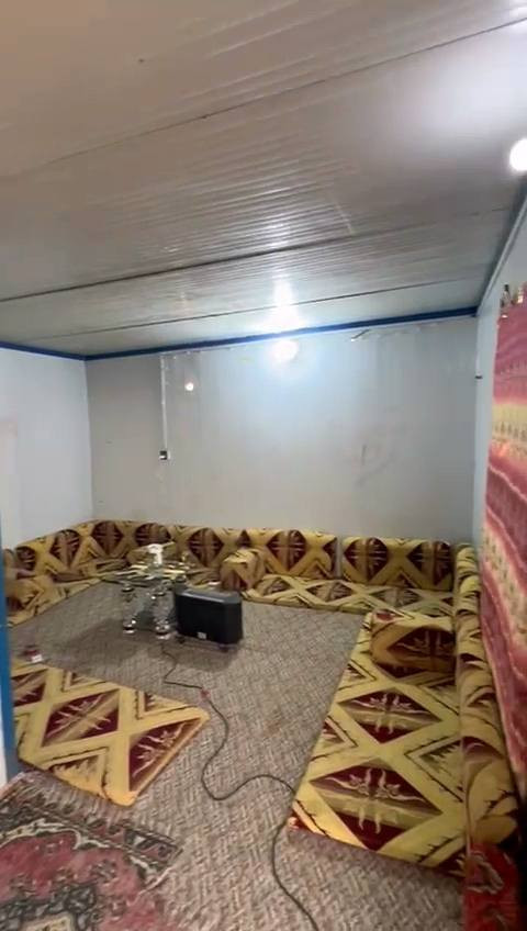 كرفان 4*6  مستعمل قليل للبيع
موجود في سوق الشيوخ
للاستفسار مراسله الصفحه
 اتصال او مراسله واتساب على الرقم 
***********
