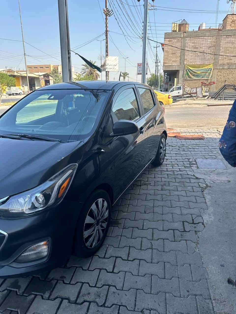 السلام عليكم 
شوفرليت سبارك  2019
رقم بغداد / لوحات اجنبي الجديد
مشروع وطني تحويل مباشرة بأي وقت
السيارة كلش حلوه وجاهزة
قطعتين تبديل باب + بنيد ,,, وهاي الضرر عندي صار والقطع المتضررة موجودة تاخذهم 
اي ضرر قوي ماكو للعلم الوارد مالتها بس الدعامية وشويه البنيد تقريبا شبر 
ماشيه السيارة 150 km
السعر 100 $ وبيها مجال بسيط

للتواصل فقط يوم الخميس و الجمعة اكثر شي متواجد و رجاءً يلي مو شراي لا يتعني 

*********** 
***********
