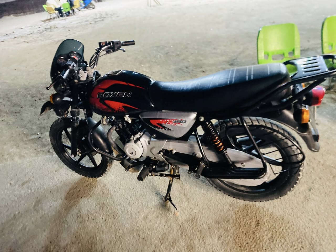 دراجه بوكسر للبيع مديل 22طالعه ب24اخوان دراجه مكفوله كفاله عامه سعر 1900 وبيه مجال للتواصل ***********  وتساب فقط
