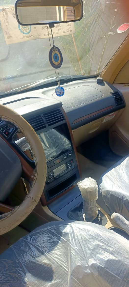 سلام عليكم بيجو بارص موديل 18 مكفوله كفاله  تخم تاير  تبريد صدر  ارضيه جلد بيها   سونار سعر 62       ***********
