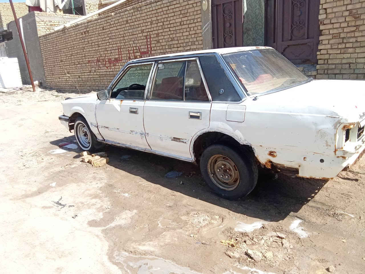 سلام عليكم للبيع مديل85كير ومكينه ففتي2/500 نضيف بيها تبخير قليل بدون تنقيص تخم تاير بديها حلو سياره بس عوزه شويه ترتيب رقم تميم سنويه ساقطه بيها وكاله مكان سوك الشيوخ***********
