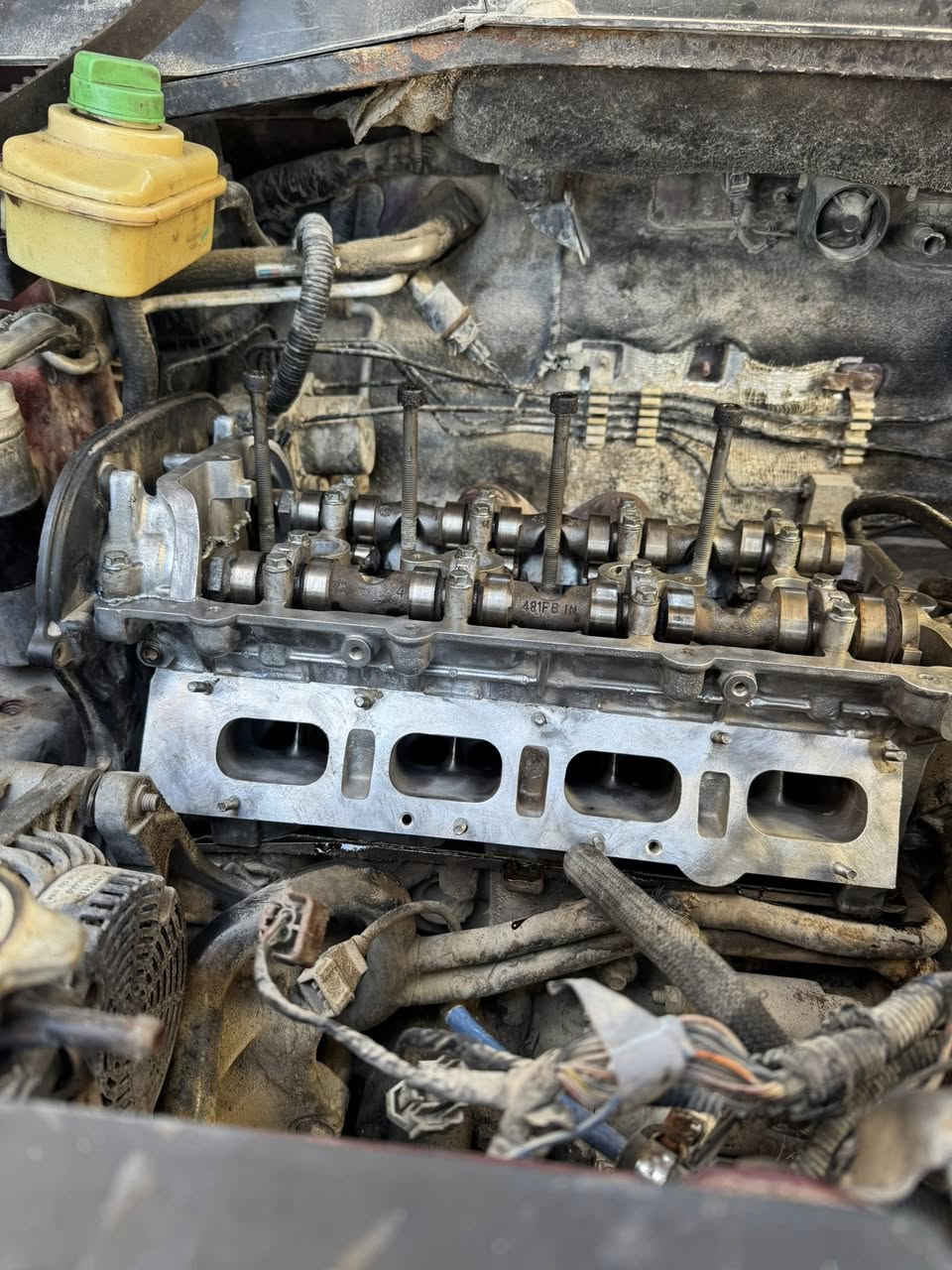 من ضمن أعمال ورشة الاخوين لصيانة السيارات 
تم اعادة تاهيل محرك تيكو. بعد قطع احد برغي الكامات بسبب انسداد مجاري الدهن بسبب اهمال تبديل الدهن تم فتح المحرك مع تبديل الولفات ومع معالجت النسداد ومع اخراج البرغي المقطوع في الكام شفت 

اخوكم حسن العيدني  ورشة لأخوين 

العنوان بصره الجمهورية مقابل 🆚 شركة اضواء الفحياء  ***********
