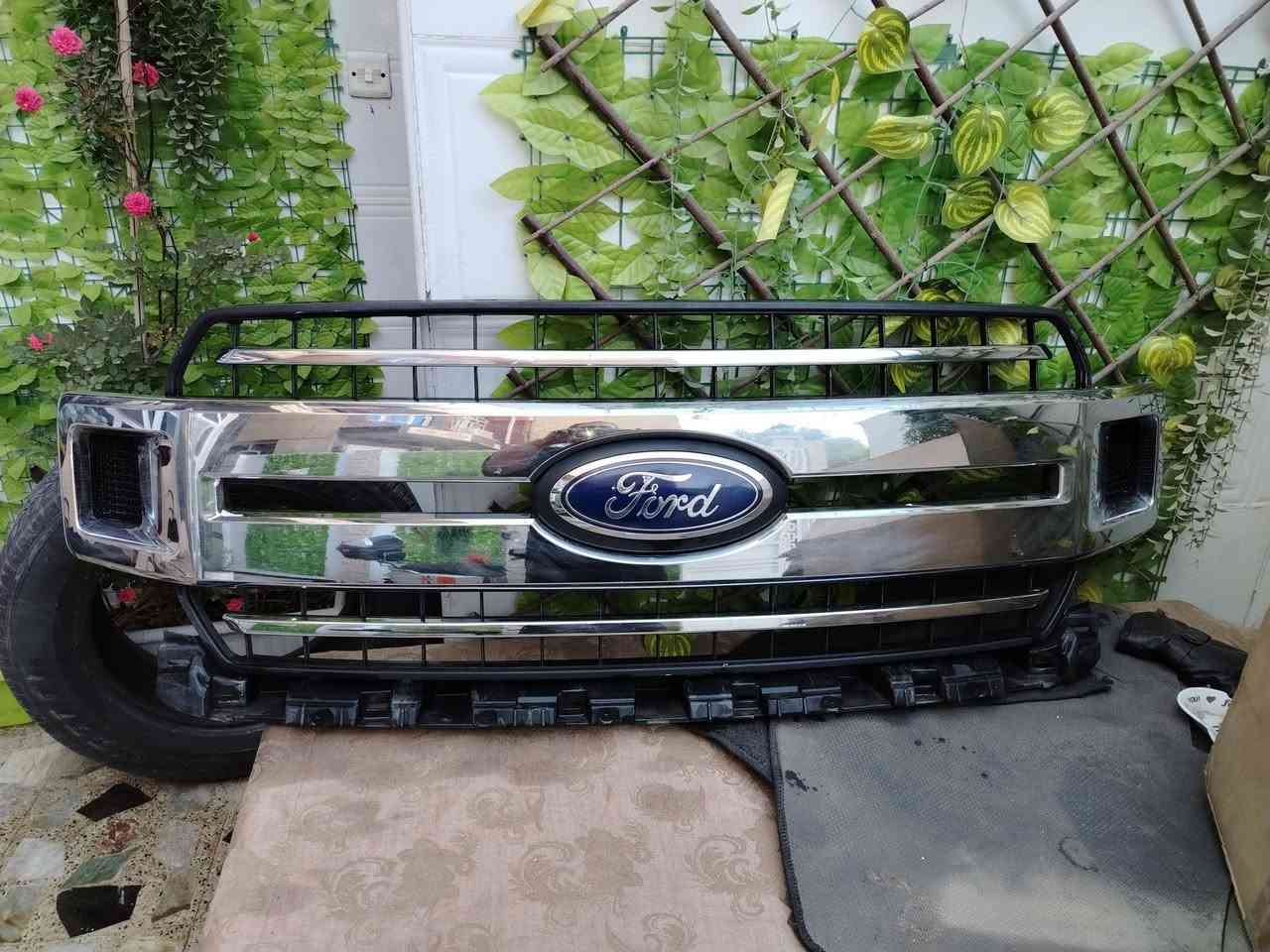 السلام عليكم شباك فوردf150 مديل 18 نضيف اصلي فتحته لان حدثتها وبك لايت واحد نضيف عكس السايق وثاني بي فطر بجامه
الشباك 100 دولار
والبك لايتات 75الف تحياتي ***********
