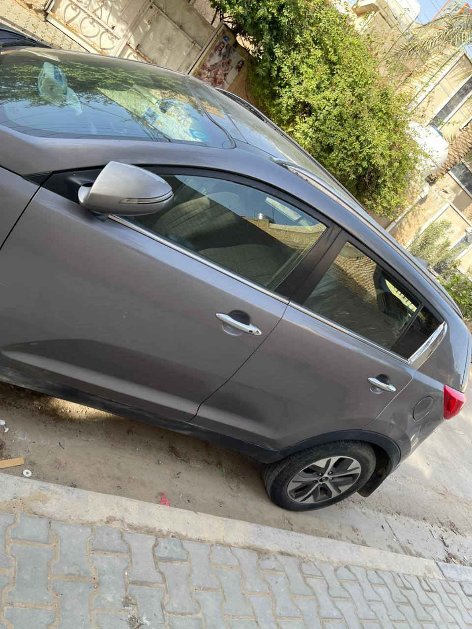 السلام عليكم
سبورتج 2016 فول
 مكينة 2000 تيربو 
السياره فول للاخير 
كشنات كهرباء تدفئه تبريد كشنات 
بصمه
 بانوراما 
حساسات 
كامرة 
السياره مرتبه ومتعوب عليها رقمها بغداد 
باسمي تحويل بنفس اليوم 
السعر 135 ورقه
المكان بغداد


**إذا كنت صاحب هذا الإعلان وتريد حذفه لأي سبب، رجاءا أرسل رسالة إلى الدعم الفني**