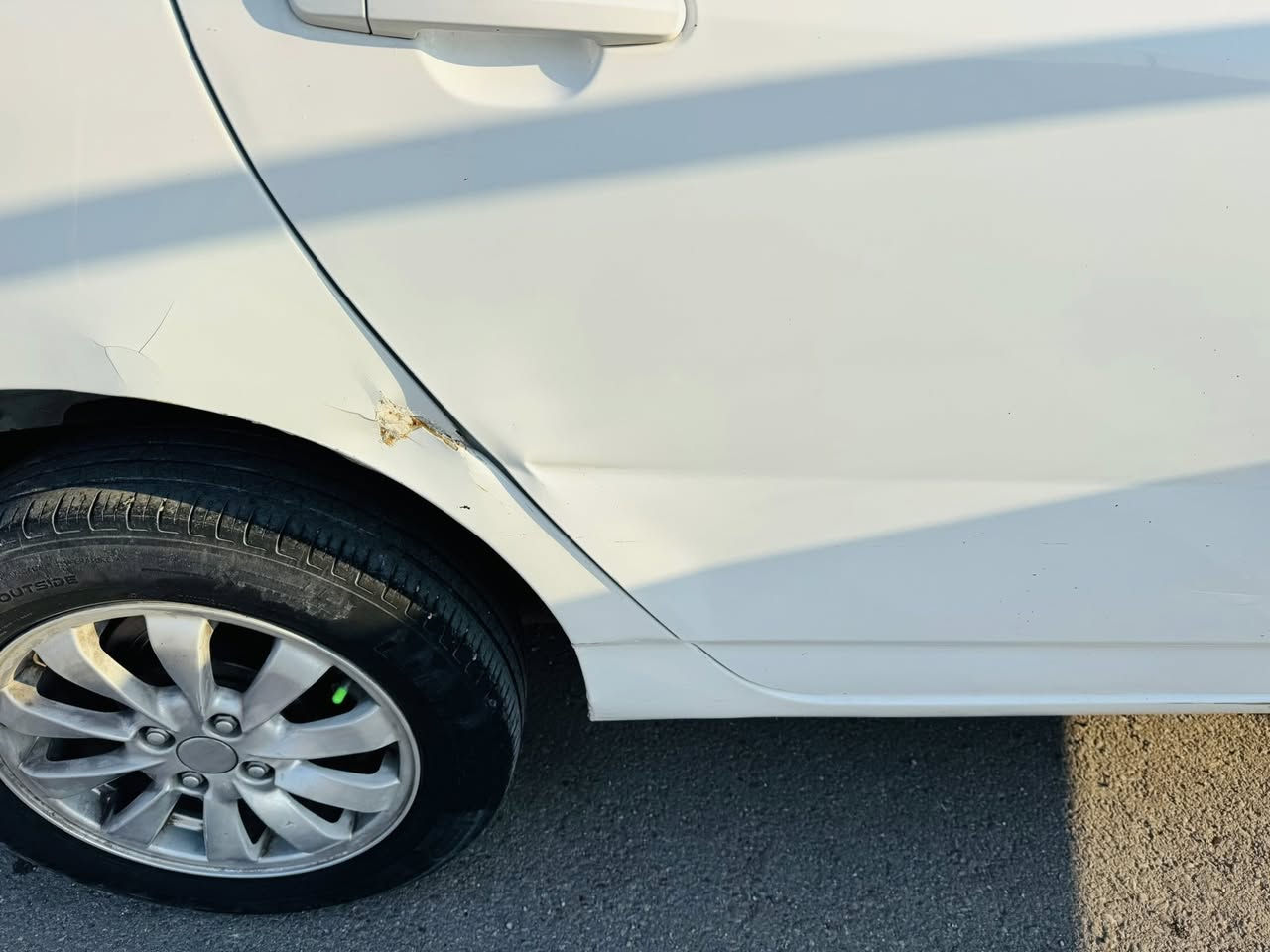 مكلف بالنشر
السلام عليكم. بي واي دي موديل 2013 سنويه باسمي مكفوله السياره كير ومكينه وحداديه خير من الله. 

ملاحظه، بارد بالباب الي ورى الصدر امبين بالصوره 
مكاني كوت الكريمية
للاستفسار الاتصال على الرقم ***********
