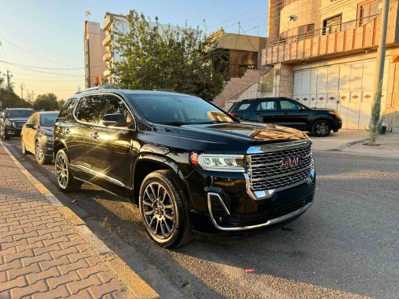 اکادیا ٢٠٢٣ سیارە کامل و جاهز سیارە Denali  ٦ سلندەر کامل مسوافەت سیارە من سلیمانی سیارە رقم ماشی 32,000کم 
٢٨٠ مجال
***********
