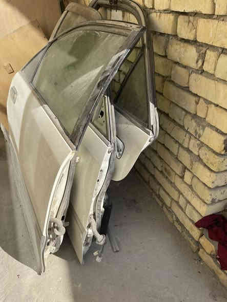 السلام عليكم للبيع بيبان بطاين جنون قيم مايرضي الله شراي رقم تلفون *********** البصره
