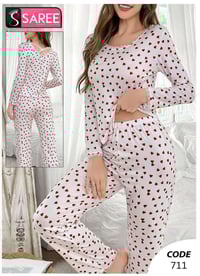 ملابس • وتين ال