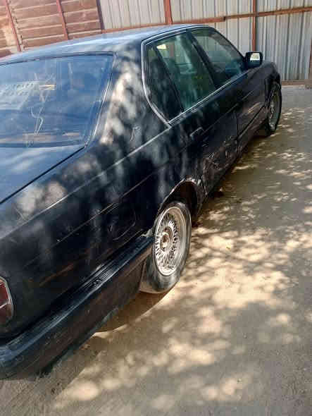 بي ام 735 موديل 1991 . للبيع السعر  22 وبيها مجال للتواصل ***********
