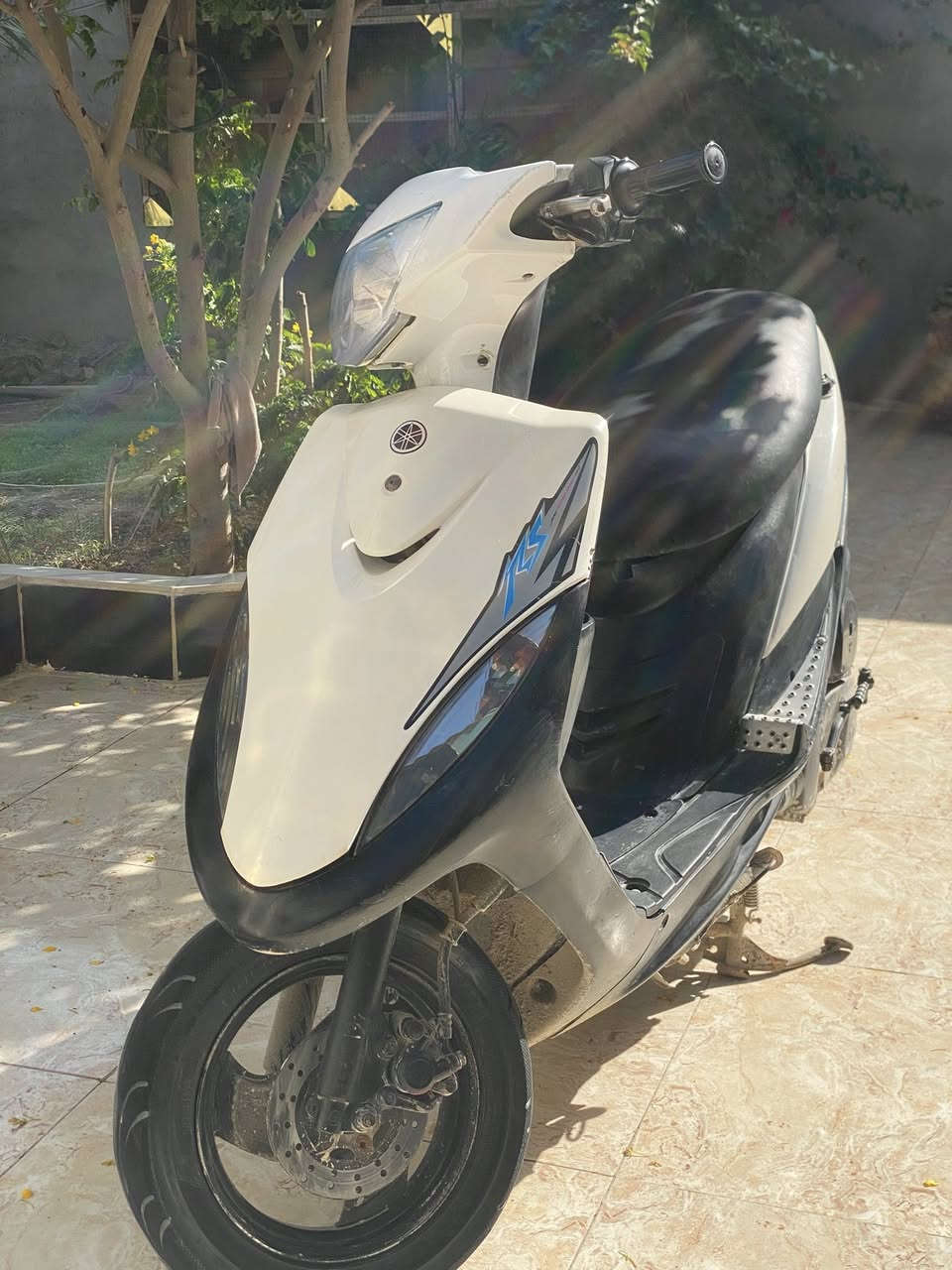 متاح  ..ماكس عدله
ماكس عدله دراجه مانقصها شي لايت اشاير عينه سلف هندر كله شغال 

الدراجه مكينتها مفتوحه مره وحده والدراجه خير من الله والنضافه مثل ماواضح بالتصوير وبالواقع احلا بعد 

مكاني بصره قضاء المدينه 

للتواصل    ***********

السعر ٦٥٠ وبيها مجال@
