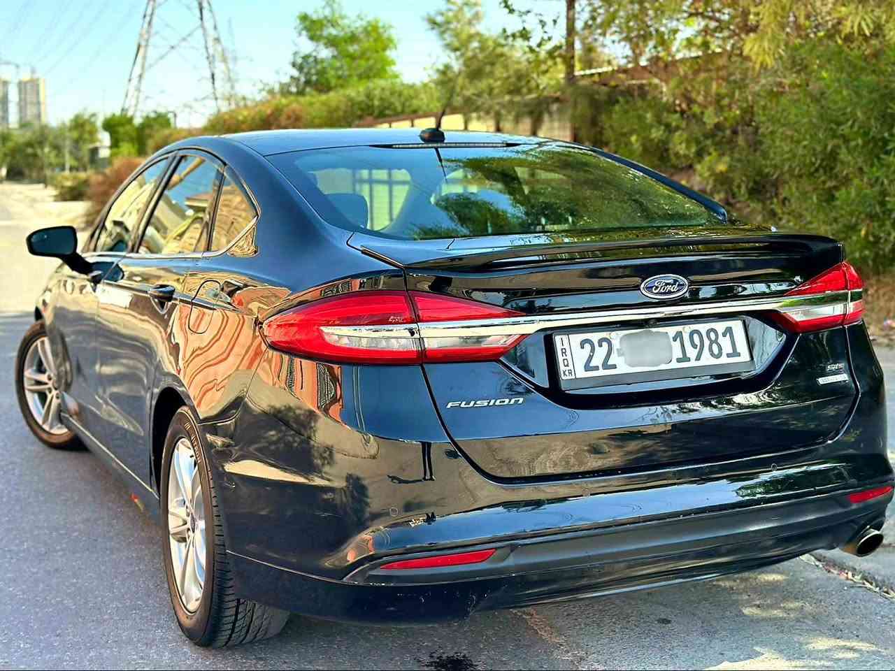 FORD FUSION SE
للبیع او مراوسە ـ بۆ فرۆشتن یان گۆڕینەوە
تکایە مەسج مەنێرە لە ماسنجەر تەنها واتساپ
مودیل 2018
المسافة المقطوعة 85 mile ماوەی ڕۆیشتن
مواصفات امریکی SE 
4 قطع صبغ بدون دواخل بشرط
چوار پارچەی بێ داخلی سبوغە
ایرباك کلها بشرط ـ هیچ ئێرباگێکی نەتەقیوە
محرک  1.5 تیربو جدید
کامیرا و شاشە کبیرە
بصمة و شغال
شفتات بالستیرن ـ گێڕ لە سوکان
کشنات امامیە کهربائی
تحکمات ستیرن فول
لایت اوتو
بلاجکتور
لایت و بلاجکتور فول LED
علیها غرامە حوالي 400 دولار ـ غرامەی لەسەرە
سعر : 112 ورقە و مجال قلیل
مکان السیارە : اربیل
***********
رجاءا ما اجاوب عالمسجات ولا تعلیقات ، الاتصال فقط
واتساب + فایبر + تیلیگرام أربيل, العراق
