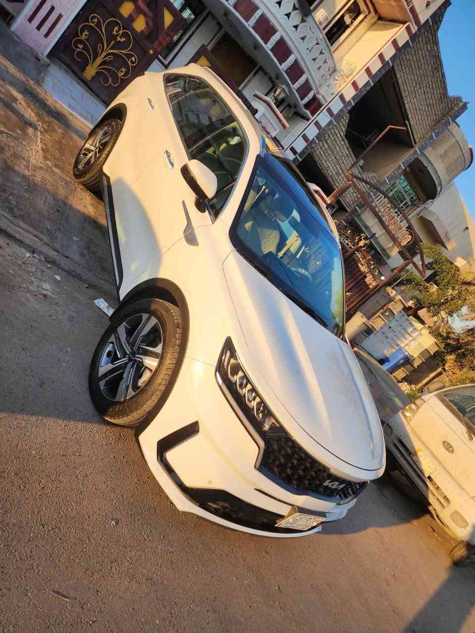 سورنتو 2023 خليجي 
كفاله عامه السياره 
بانوراما 
بصمه 
بصمه ابواب 
تشغيل عن بعد 
شاحن واير لس 
اناره دشبول 
كشنات كهرباء 
جنطه شفط كهرباء 
حساسات اماميه وخلفيه
رادار امامي وخلفي 
شاشه اندرويد اوتو وكاربلي 
سايد بريك بصمه 
تبريد ٣ قطع منفصل
نظام نزول منحدرات 
بردات خلفيه
وباقي المواصفات المعروفه
السياره خليجيه
بالعافيه عل ياخذها
مكان السياره بغداد حي القاهره 
السعر 300 وبيها مجال بسيط 

*********** بغداد, العراق
