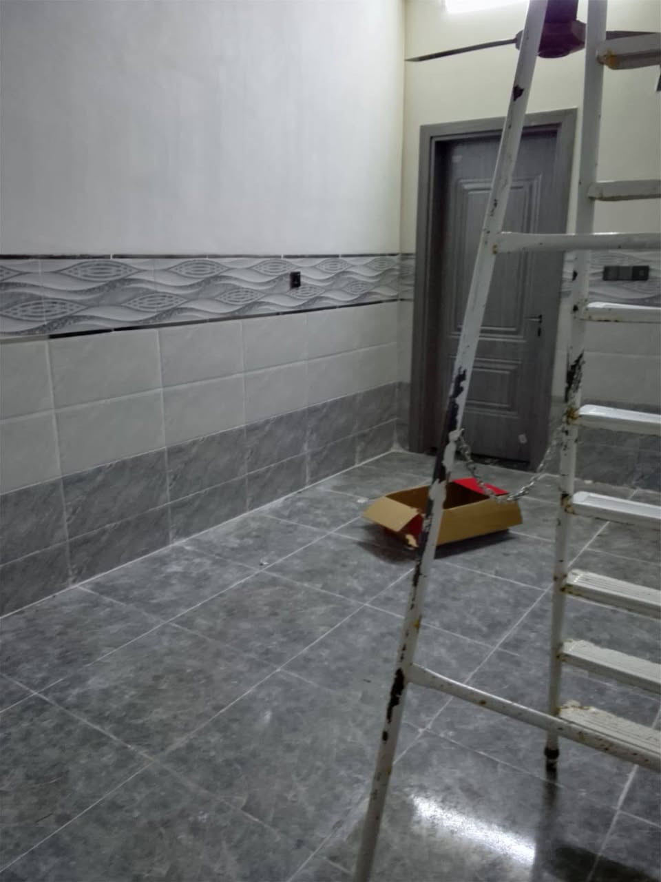 عقارات مكتب صكر الهاشمي حي القوسيات
بيت البيع المساح 100متر السعر 45 مليون وبي مجال 
الاستفسار على رقم
***********
***********
