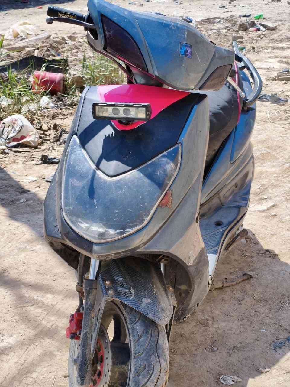 سكنس فحل للبيع شغاله كامله مابيها عطل صالنصة رياضية و موجوده بلاديه عندي لايت زنون 350الف ***********
