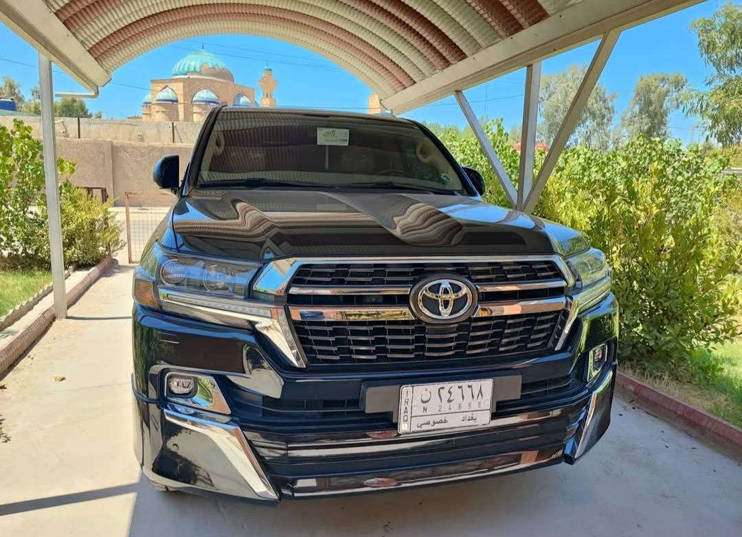 لاندكروز 2021 GXR ساز كراند تورنك مكفولة كفالة عامة  .. فتحه سقف - محرك V6 سلندر - 8 ايرباك - بصمه + بصمه ابواب - 3 شاشات - صندوق كهرباء - كشنات جلد اصلي  - كشنات كهرباء 3 حركات - كيجات ليزري - مري شفط - تشغيل عن بعد - دبل ماوس - حساس امامي وخلفي  السعر ( 615 )
للاستفسار ***********
