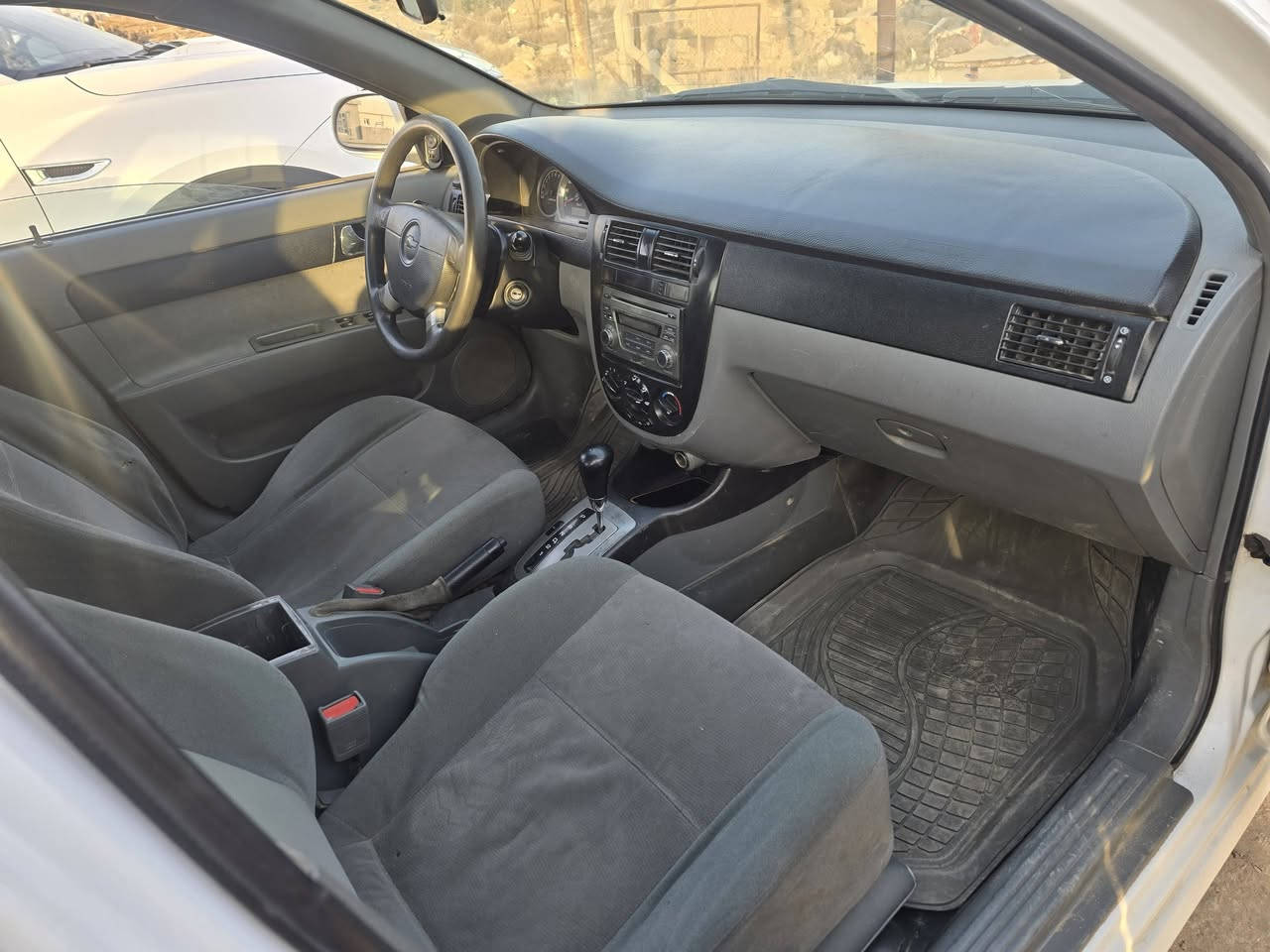 اوبترا ٢٠١٢
رقم بغداد دولي باسمي
جاهزه متصرف عليها الف 
بيها جاملغ امامي ايمن بدون دواخل 
مكاني صلاح الدين بلد /بني سعد
سعر مناسب /٨٢ وبيها مجال للشراي 
مكلف بالنشر 
***********
