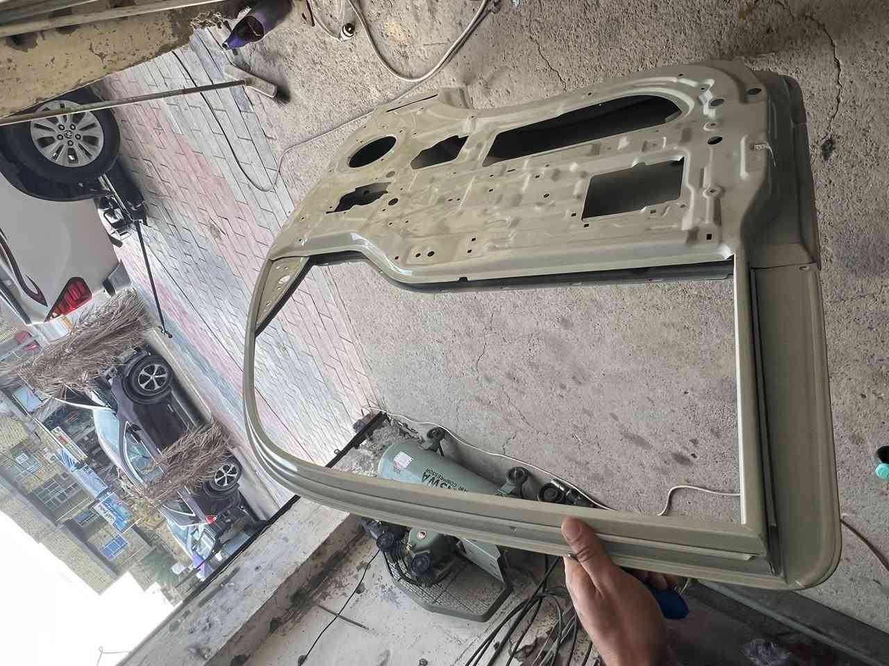 السلام عليكم باب كيا فحل للبيع صفحة السائق تجاري 

كامل يده ونرمايد شراي اتصل ***********
