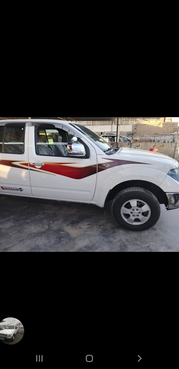 السلام عليكم أخوان للبيع أومراوس بكيه نيفارة موديل ٢٠١٣رقم أربيل سنويه نافذة سنت ١٨ سيارة جديدة كيرمكينه أكسل شاصي كله مكفول تخم تاير شرط جديد تبريد ثلج السعر ١١٨ورقه وبيهه مجال وأذا اكومراوس كيه نتراهم مكاني بغداد ***********
