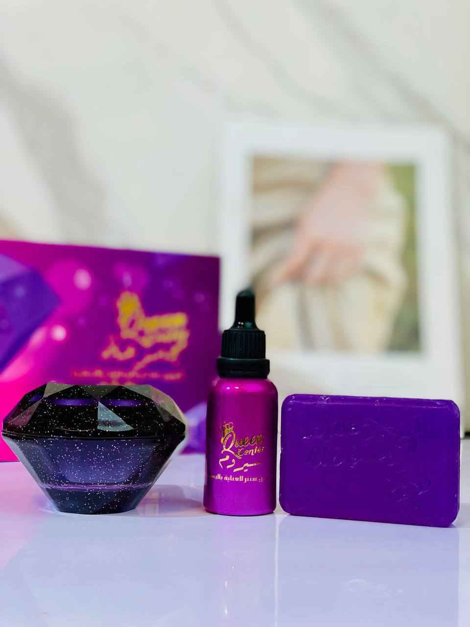 مجموعة كوين سنتر للعناية بالبشرة 
💜الاصدار الجديد لون الصابونة بنفسجي💜

كريم كوين + سيروم فيتامين c+ صابونه الافندر💜
بكج كوين الليلي والنهاري يعالج كل مشاكل البشرة 

💜. راح تلاحضون تغيير سحري بشرتكم من اول استخدام
بكج متكامل للعناية بالبشرة 
بدون الحاجة لأي منتج ثاني للبشرة

💜. سيروم كوين سنتر يحتوي على فيتامين سي ويستخدم نهاراً لترطيب وتغذية البشرة 
ويستخدم كواقي شمسي 

💜. كريم كوين سنتر يحتوي على مجموعة مواد تساعد بمدة قليلة على تبييض لون البشرة ومعالجة الكلف والتصبغات والهالات وتوحيد لون البشرة 
يستخدم ليلاً قبل النوم

الصابونة البنفسجية هية صابونة بخلاصة اللافندر 
فوائدها : 
يساهم في علاج حب الشباب 
يساعد على علاج جفاف الجلد 
مضاد للفطريات ويحارب الالتهابات الجلدية  
يعمل على توحيد لون البشرة 
ويقلل الندوب لانه قادر على تعزيز نمو انسجة الجلد 

💜 متوفر لكل انواع البشرة 
⛔️اذكروا نوع بشرتكم اثناء الحجز

المنشأ امريكي 🇺🇸 💯 
🚘يوجد خدمة توصيل لجميع محافظات العراق 🚘 بغداد, العراق


**إذا كنت صاحب هذا الإعلان وتريد حذفه لأي سبب، رجاءا أرسل رسالة إلى الدعم الفني**