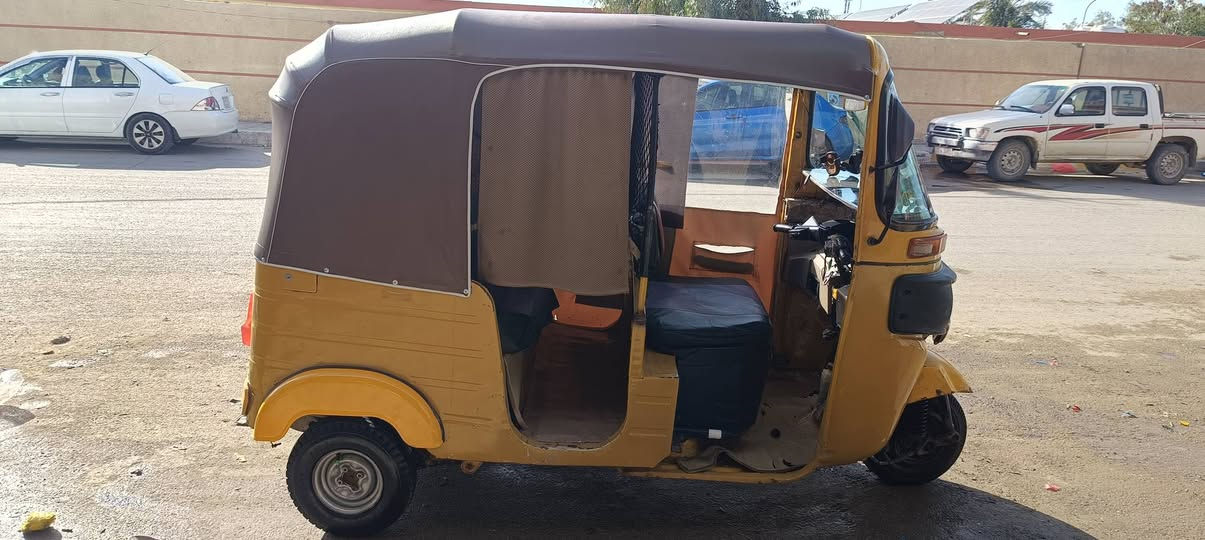 سلام عليكم اخوان هاي تكتك للبيع موديل 18 مرقم تحويل  ثاني يوم كاملة مكان ديالى شهربان الاتصال على رقم ***********
