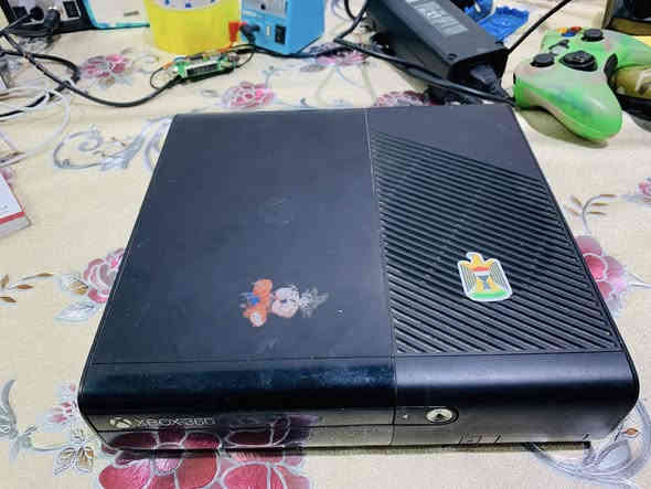 السلام عليكم 
اكسبوكس 360 للبيع
يدات اثنين
بصرة ابو الخصيب السعر 100
***********
