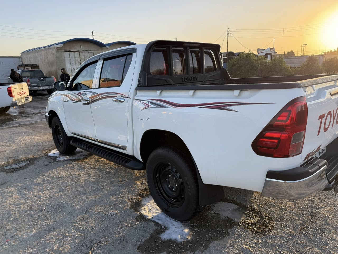 تويوتا هايلوكس فلاونزه فور ويل كاز موديل ٢٠٢٢ كفالة عامة فقط سحب كارت بالجاملغ الخلفي المواصفات نص فول رقم اربيل تريد تحويل تريد وكالة 
مكان السيارة البصرة
 السعر ٢٩٥
للاتصال ***********
