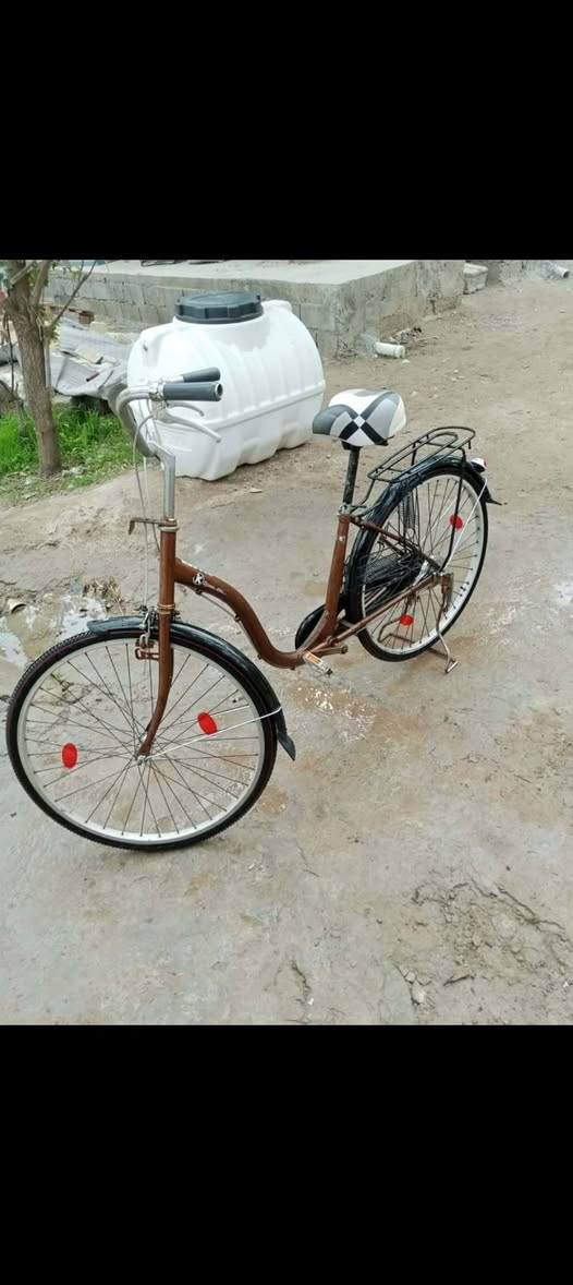 متاح بايسكل 26 نضيف ب 65 وبي مجال بسيط الاستفسار رقم ***********
