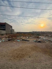 قطعه ارض للبيع قريبه عل شارع 100وره مجمع السلام طابو زراعي 567متر مربع...