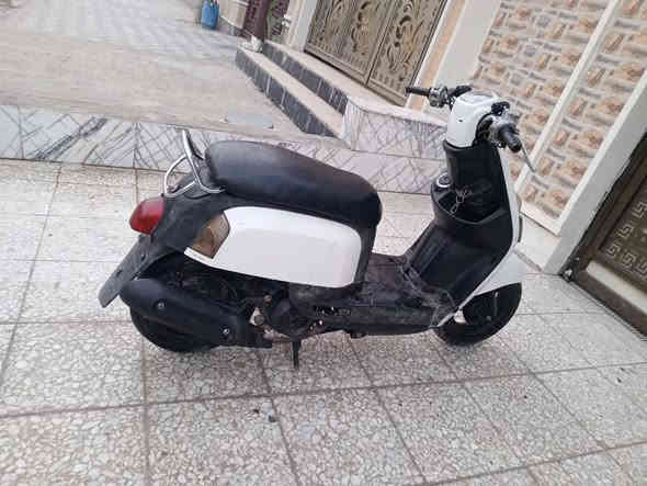 ماكس بوليسي سرعة 120 مكينه بلادية شلعه ومعدل كابريتر اصلي. كفرات اصلية سلف وهندر السعر 475 وبيه مجال للشراي للاتصال***********
